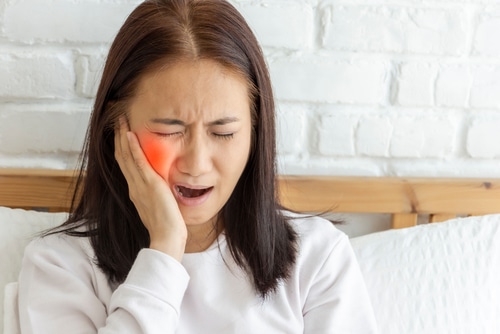 Is That Toothache A Cavity? What Does Cavity Look Like On A Molar & Get Answers! - wvox2qz